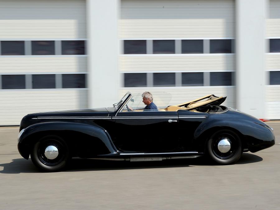  Alfa Romeo 6C 2500 S Cabriolet (913.048) 1939 года  (фото 3 из 10)
